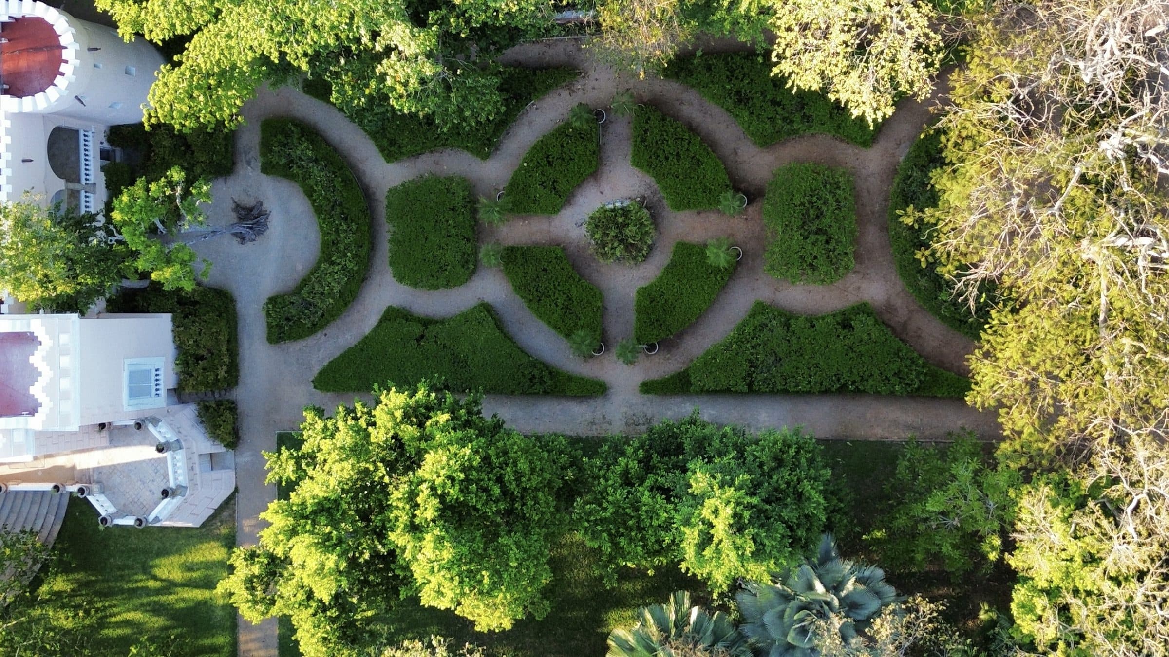 Vista aérea de la hacienda y sus jardines